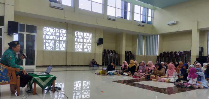 Kajian Perdana Paguyuban Sekolah Prestasi SD Muhammadiyah 11 Surabaya