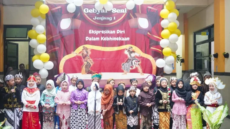 Liputan-pentas-seni-SDM-11-Surabaya_11zon